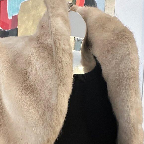 Faux Fur High Quality Coat - Picture 2 of 2